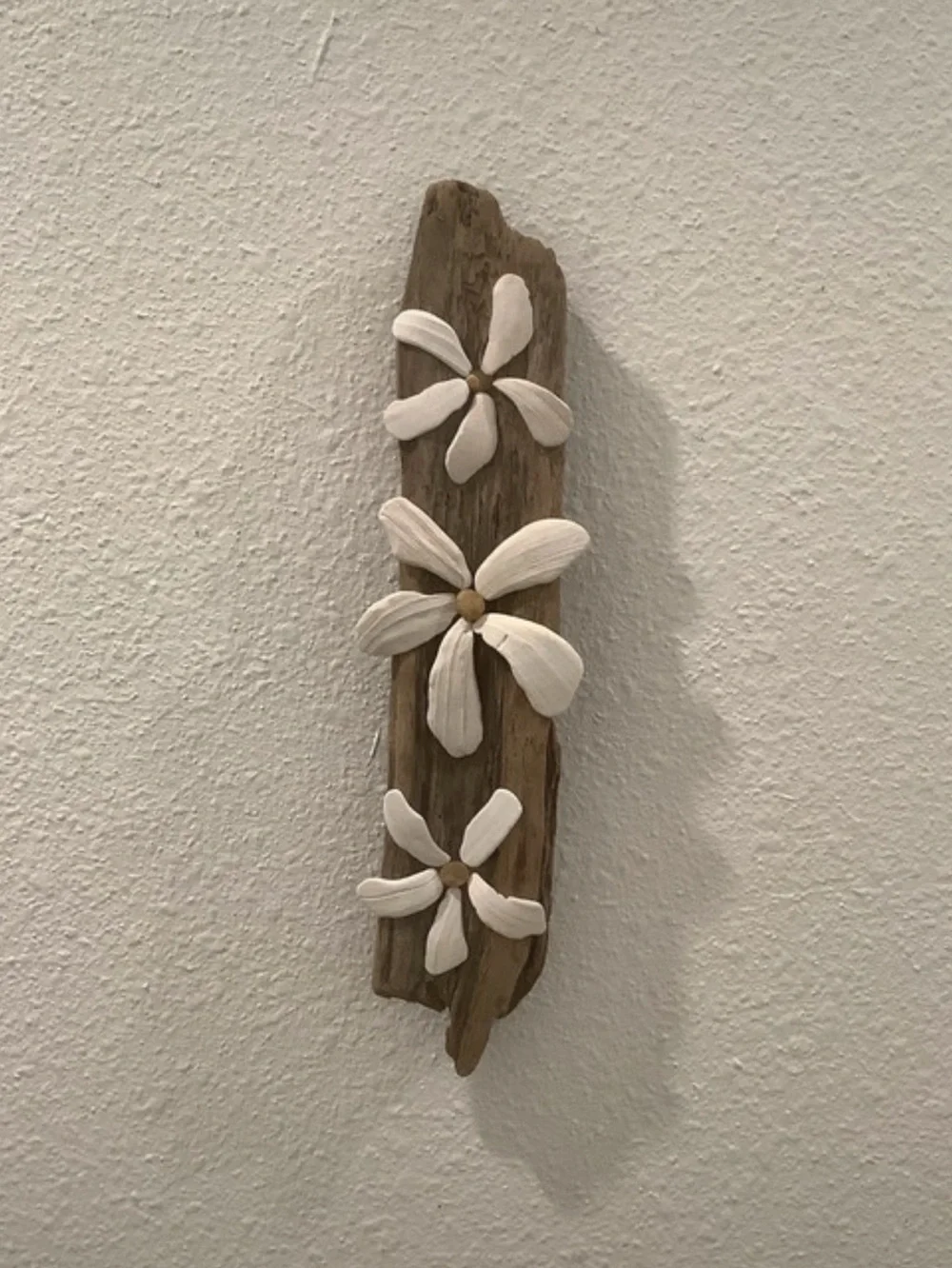 Driftwood Art, Driftwood & Seashell Flowers With Agates , Coastal Decor